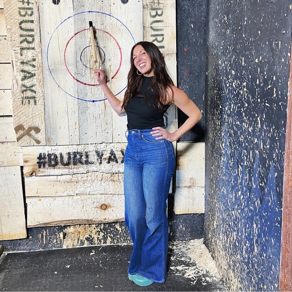 High-Waisted Madewell Wide Leg Jeans - Picture 10 of 10